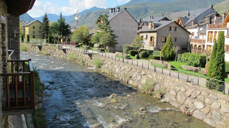 Pensio La Creu Ξενοδοχείο Esterri D'Aneu Εξωτερικό φωτογραφία